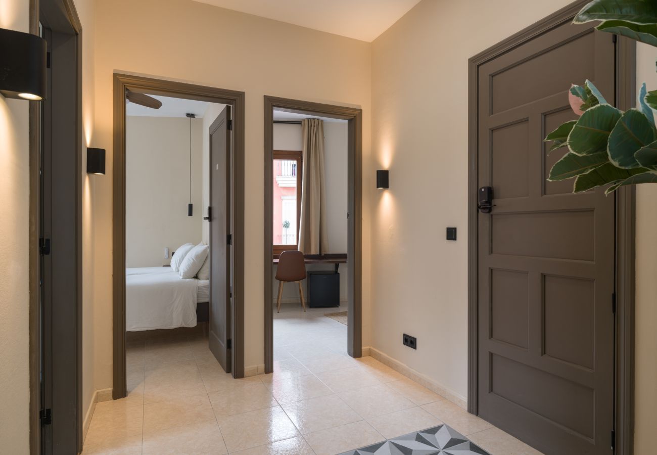 Alquiler por habitaciones en Las Palmas de Gran Canaria - No. 80 Room 7 with Balcony