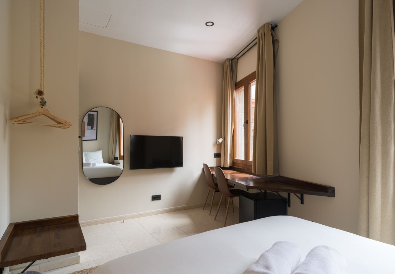 Rent by room in Las Palmas de Gran Canaria - No. 80 Room 6