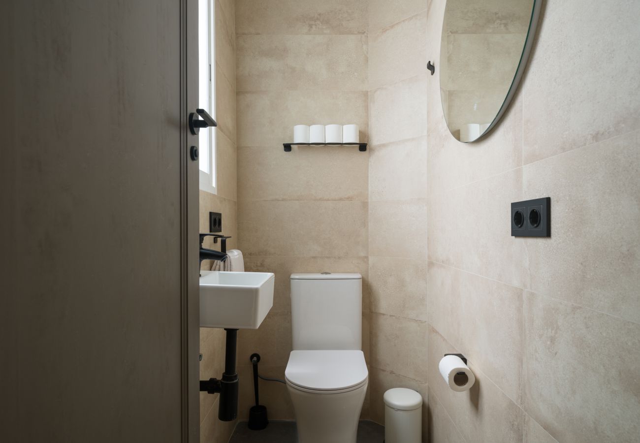 Rent by room in Las Palmas de Gran Canaria - No. 80 Room 6
