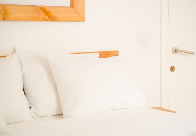Rent by room in Las Palmas de Gran Canaria - No.80 Habitacion 5 - En-Suite
