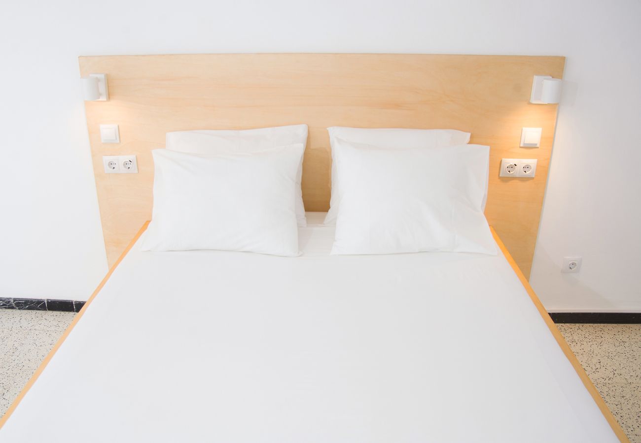 Rent by room in Las Palmas de Gran Canaria - No.13 Ibiza