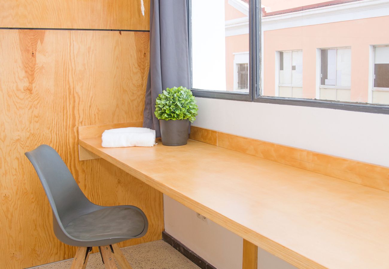 Rent by room in Las Palmas de Gran Canaria - No.13 Ibiza